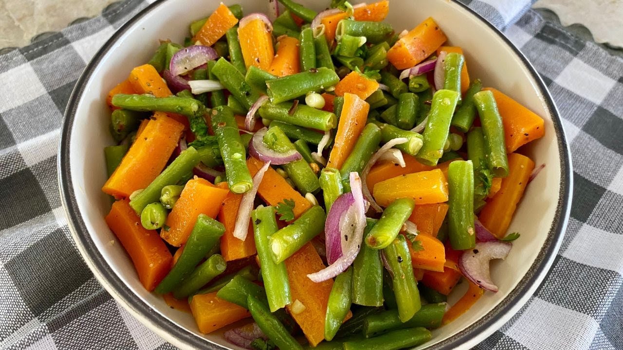 Salada de legumes frescos